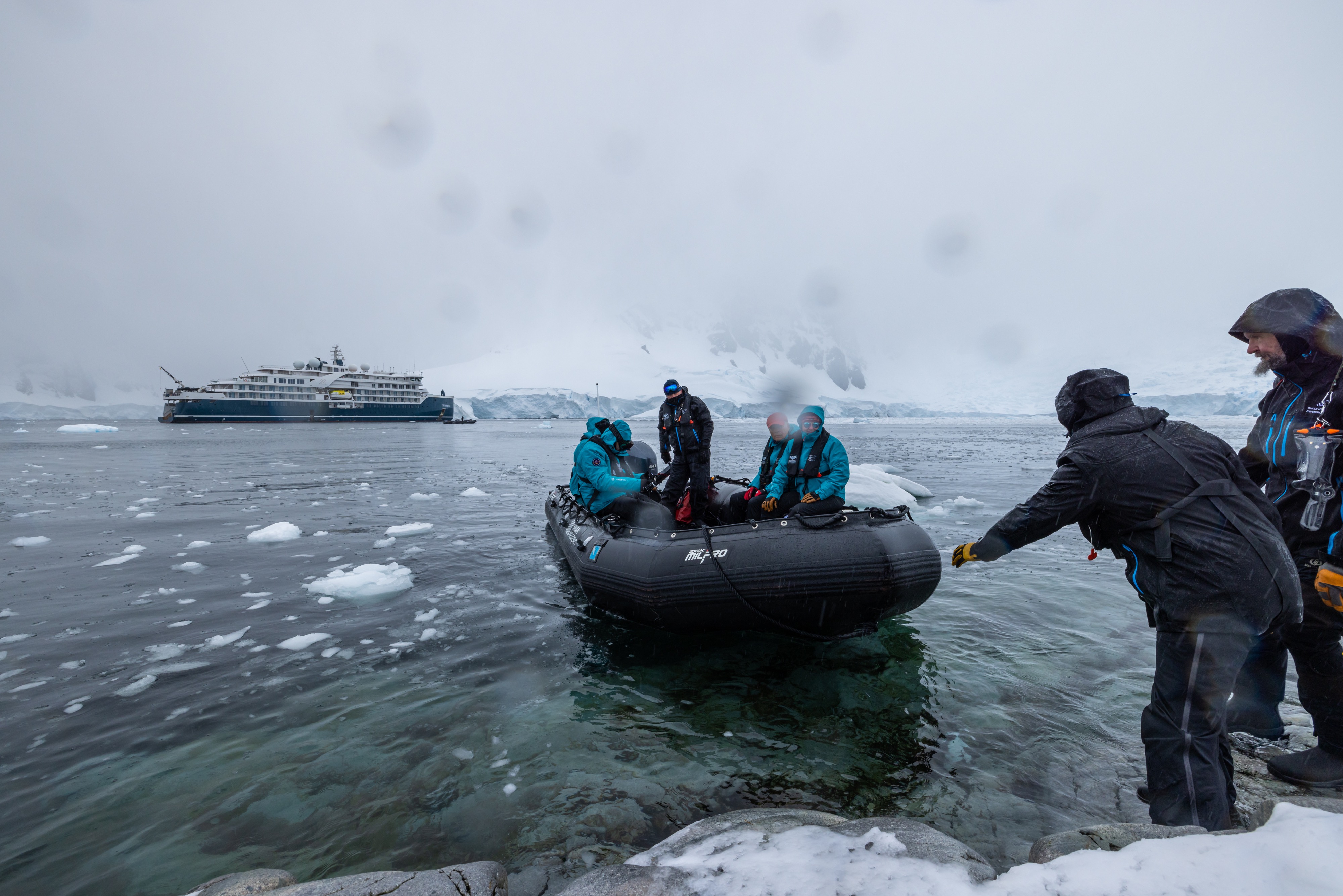 Excursions on SH Minerva